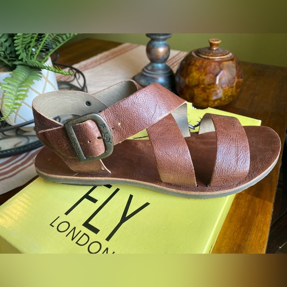 EUC Fly London Bian Brown Leather Sandals - Picture 3 of 8